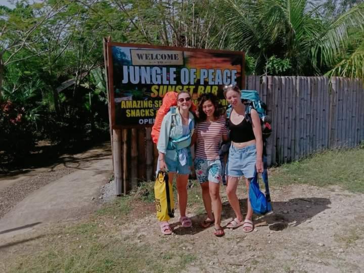 Jungle Of Peace Resort Siquijor Esterno foto